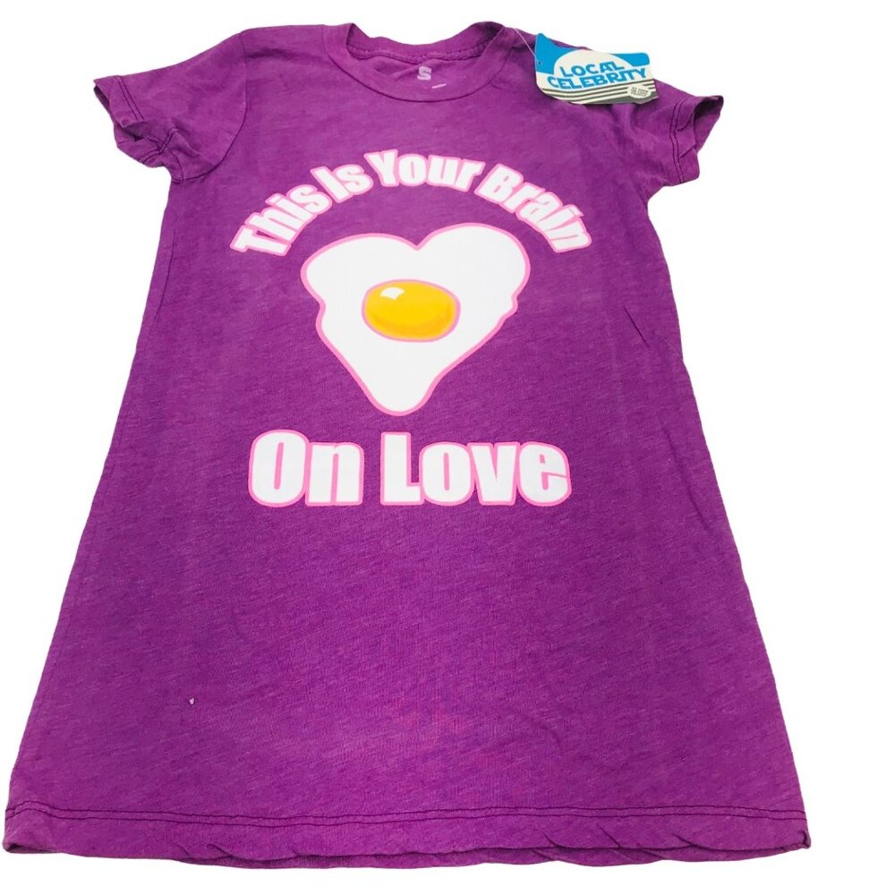 Local Celebrity Womens Small T-Shirt This Is Your Brain On Love Short Sleeve New